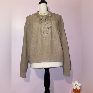 H&M Cream Sweater. Size Medium
